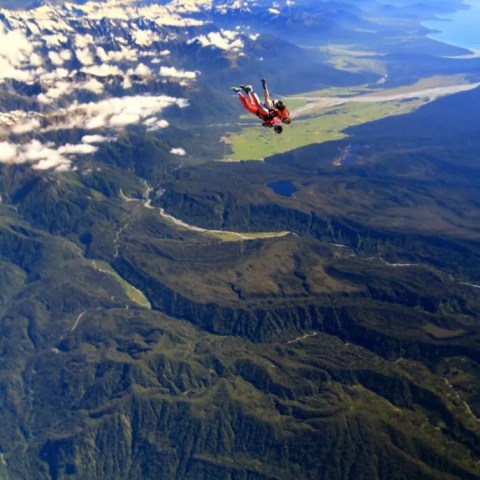 Feel like a superhero during a skydive at Franz.