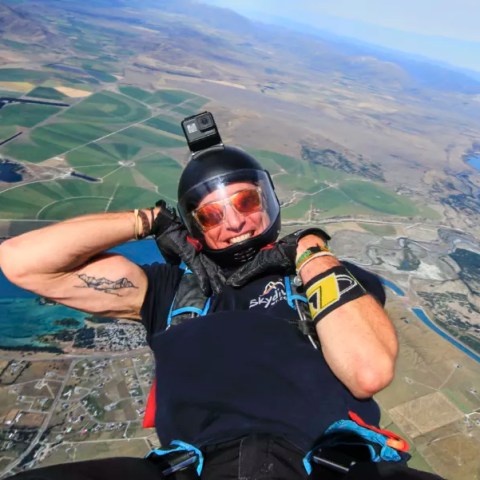 Sports Skydiving capture in Mt Cook