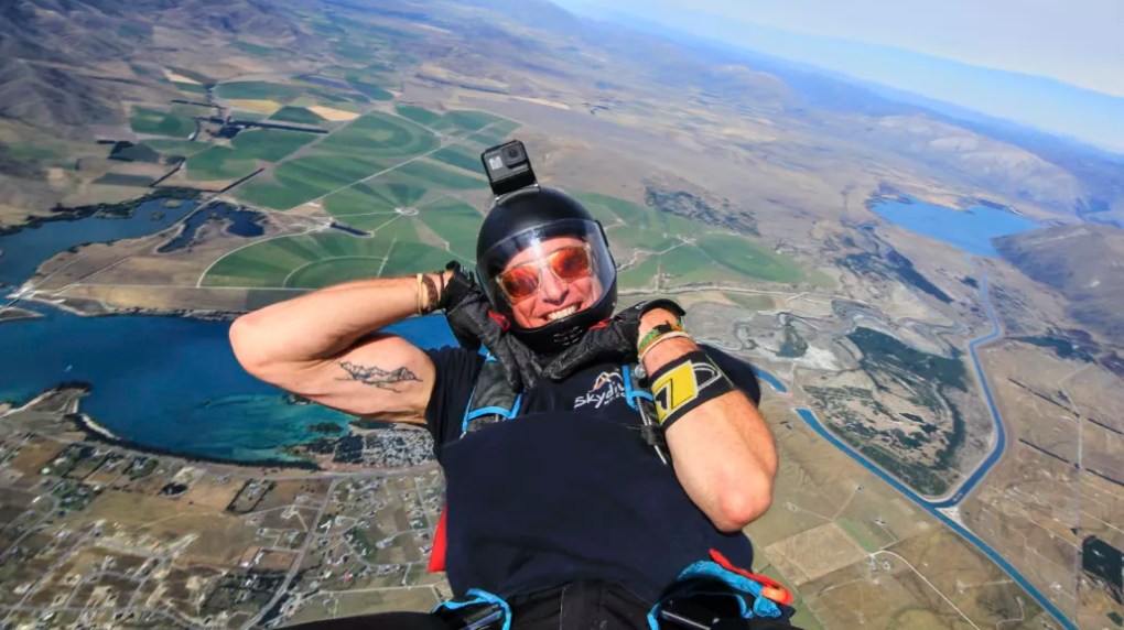 Skydive Mt Cook Scenic Sports Skydiving capture in Mt Cook