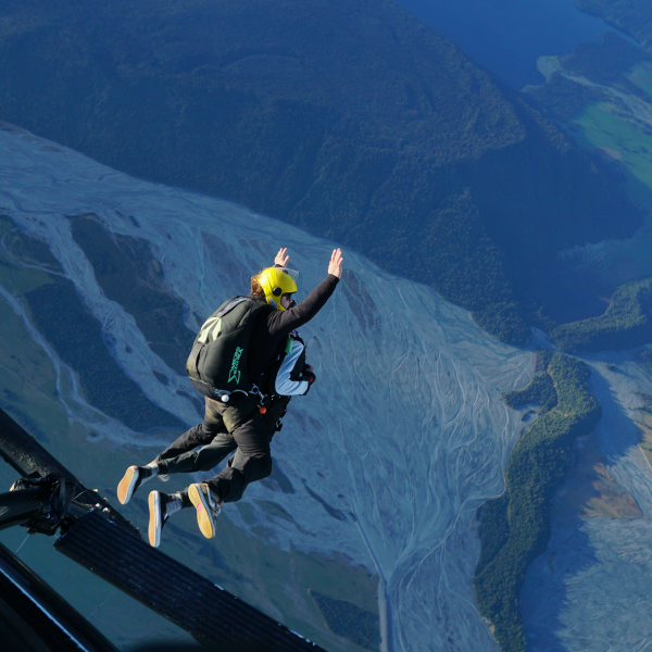 Skydive Franz Josef Helicopter Skydive Freefall with views